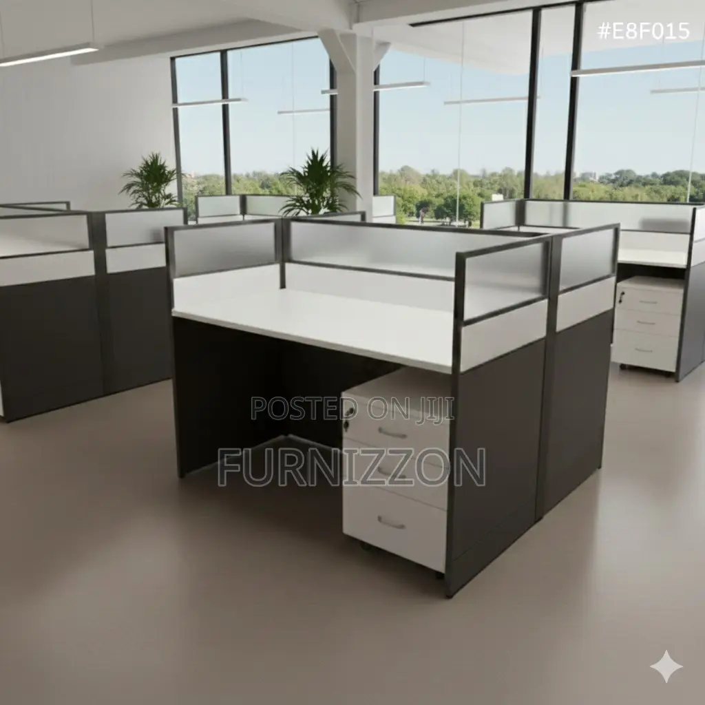 Modern 2 Person Office Workstation With Glass Partition