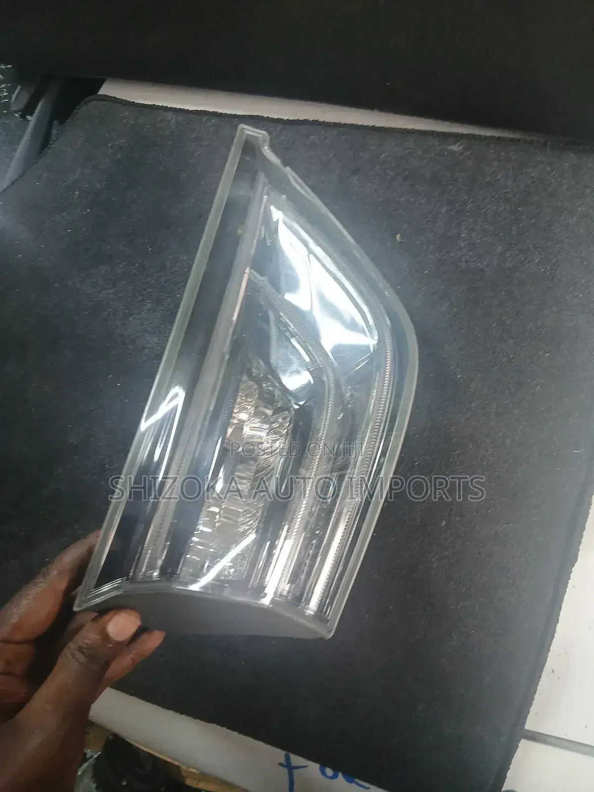 Toyota Harrier Xu60 Right Tail Light (2014–2020)