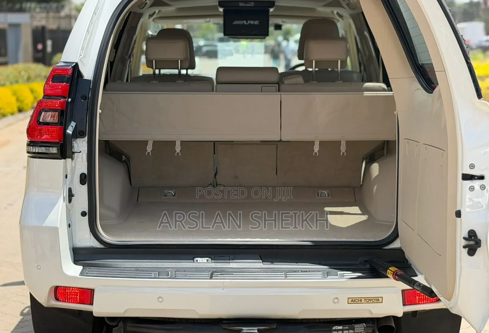 Toyota Land Cruiser Prado 2019 White