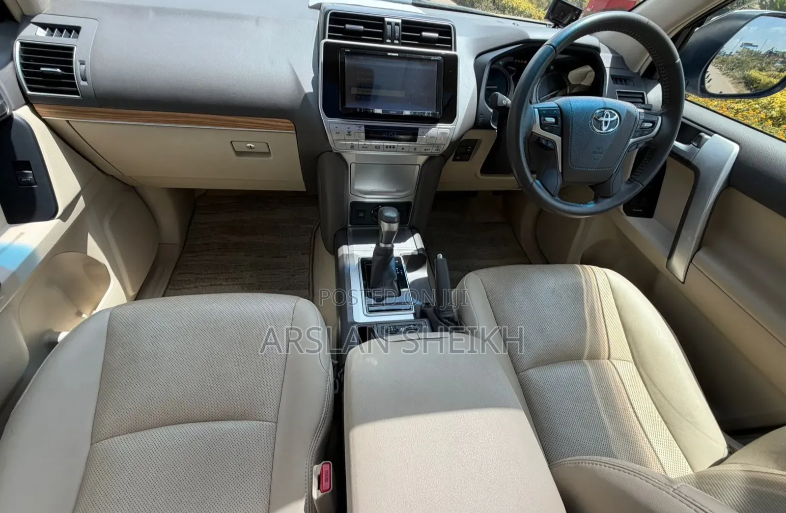 Toyota Land Cruiser Prado 2019 White