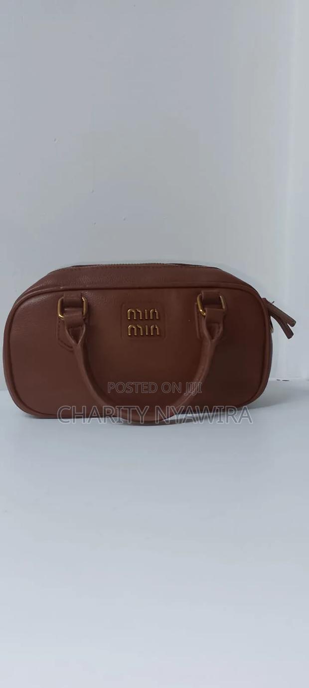 Classy Handbags - thumbnail 2
