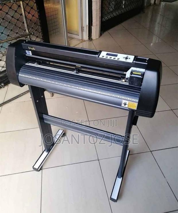 Innovia Cutting Plotter - main view