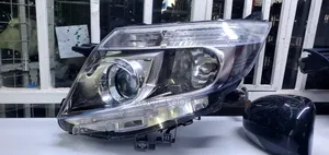 Toyota Noah 2014/16 Xenon Headlights
