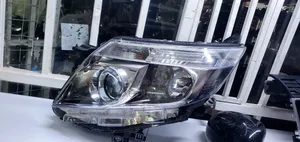 Toyota Noah 2014/16 Xenon Headlights