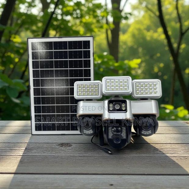 12mp 4g PTZ Triple Lens Solar Powered Camera With Solar Flood Light