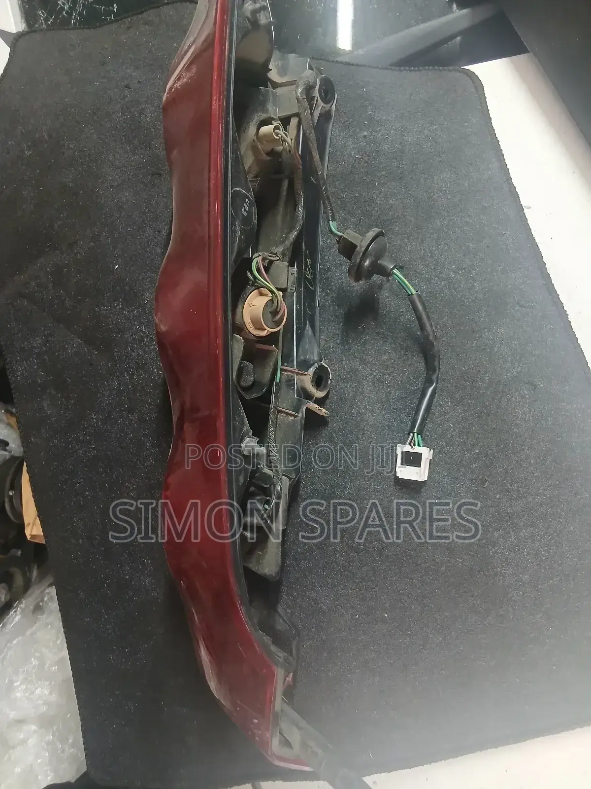 Nissan Note E11 Left Tail Light (2007–2012)