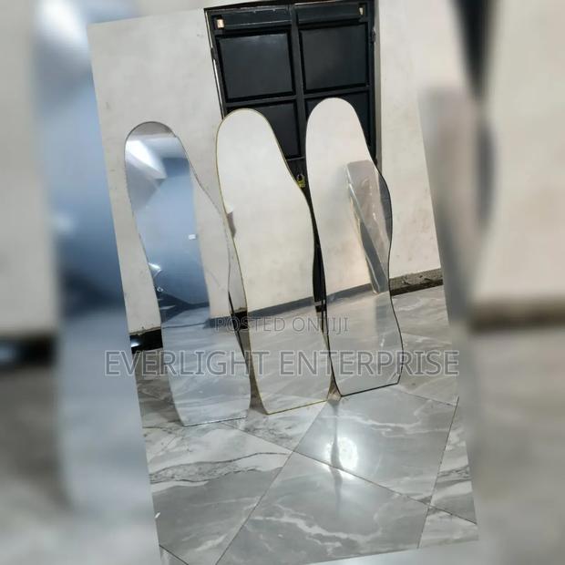 Unbreakable Mirror - thumbnail 3