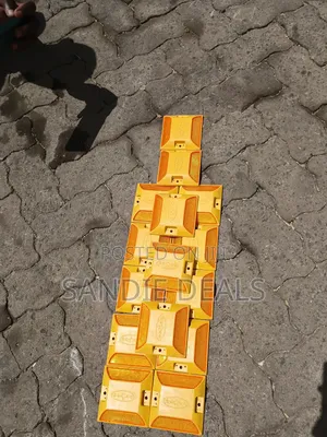 Reflector Studs