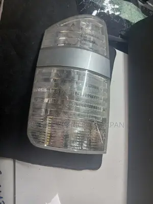 Toyota Voxy / Noah Azr60/Azr65 Left Tail Light (First Generation)