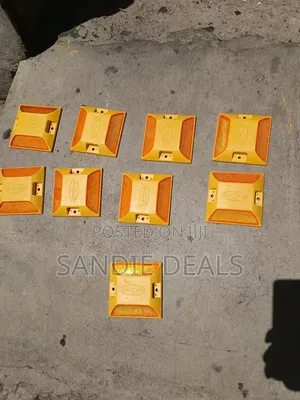 Safety Studs