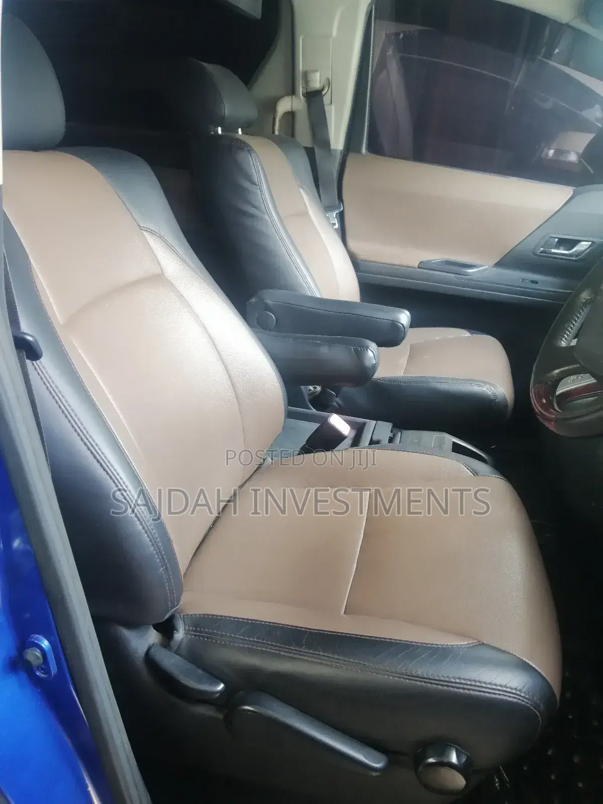 Toyota Alphard 2.4 Petrol FWD 2009 Blue