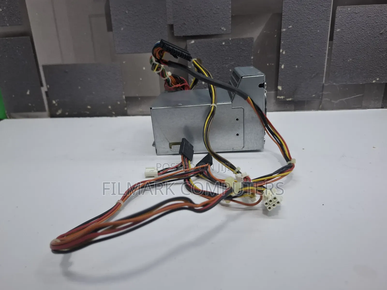 Hp 379349-001 - 240w Power Supply For Dc5100 Dc7100 Dc7600 Dc7700 Sff