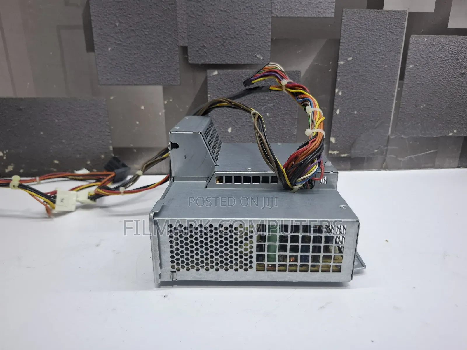 Hp 379349-001 - 240w Power Supply For Dc5100 Dc7100 Dc7600 Dc7700 Sff