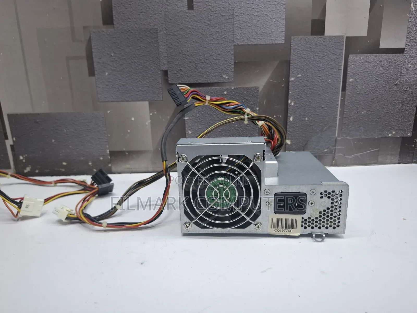 Hp 379349-001 - 240w Power Supply For Dc5100 Dc7100 Dc7600 Dc7700 Sff