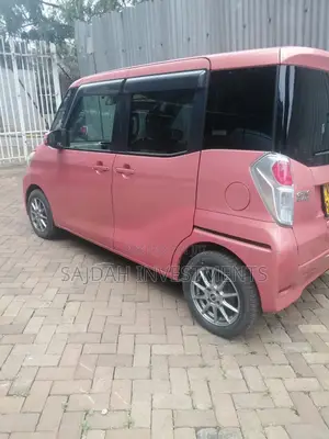 Mitsubishi EK 2018 Pink