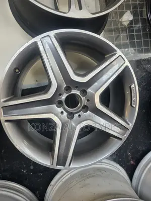 Mercedes Rims Size 21