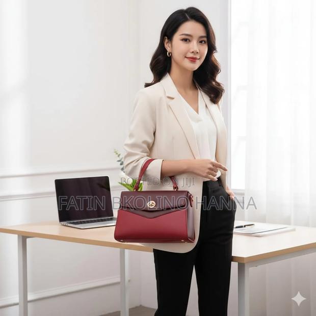Classy Maroon Handbag - thumbnail 2