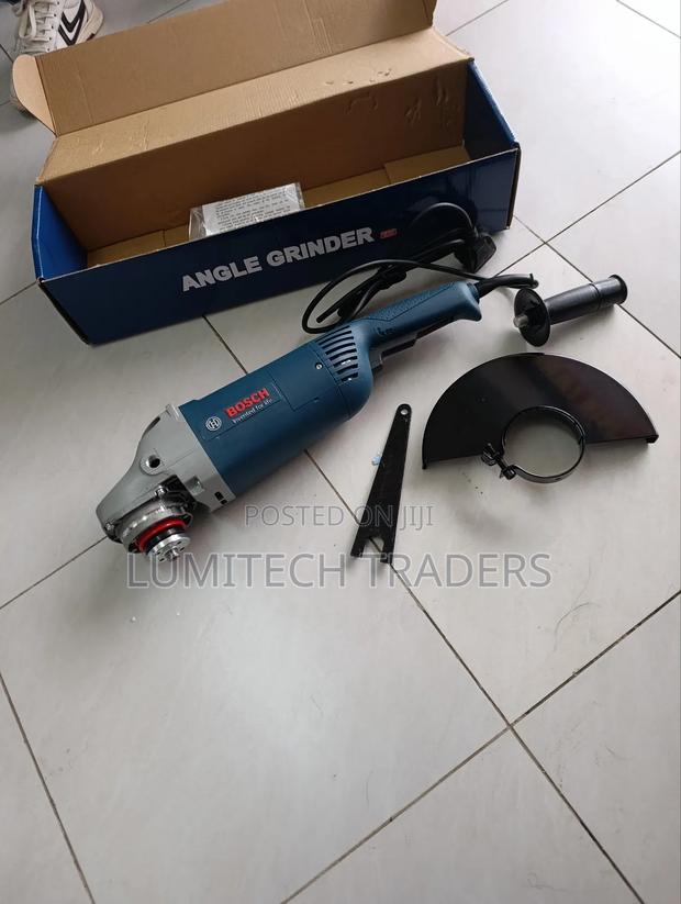 Bosch 9" Electric Angle Grinder 2500watts - thumbnail 3