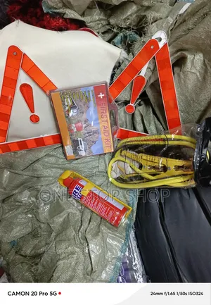 4x Corporate Travel Emergency Safety Kit