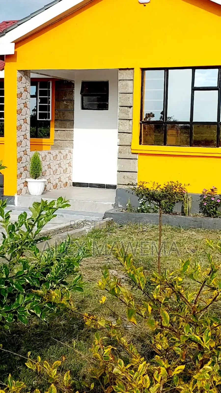 3bdrm Bungalow in Richmond Gardens, Malaa for sale