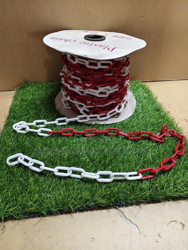 Reflective Safety  Plastic Barrier Chain   6mm - thumbnail 2