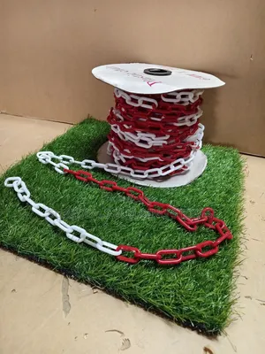 Red And White Plastic Barrier Chain, 6mm