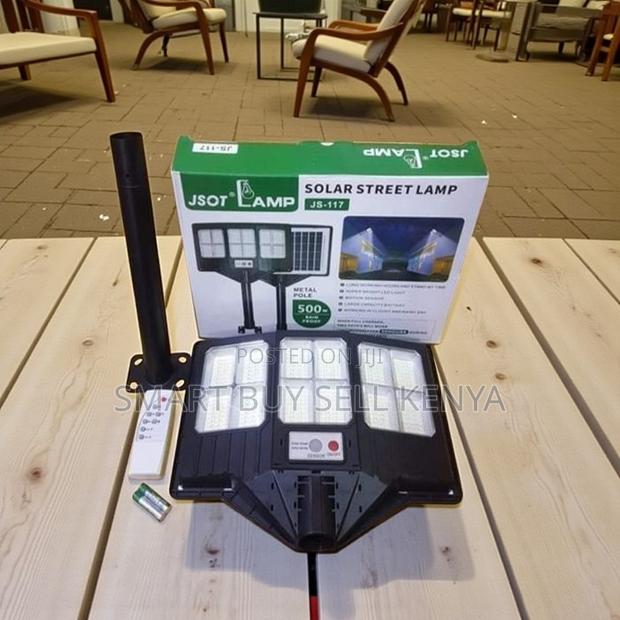 Automatic on and Off Longer Lasting 500w Watts Solar Street Light