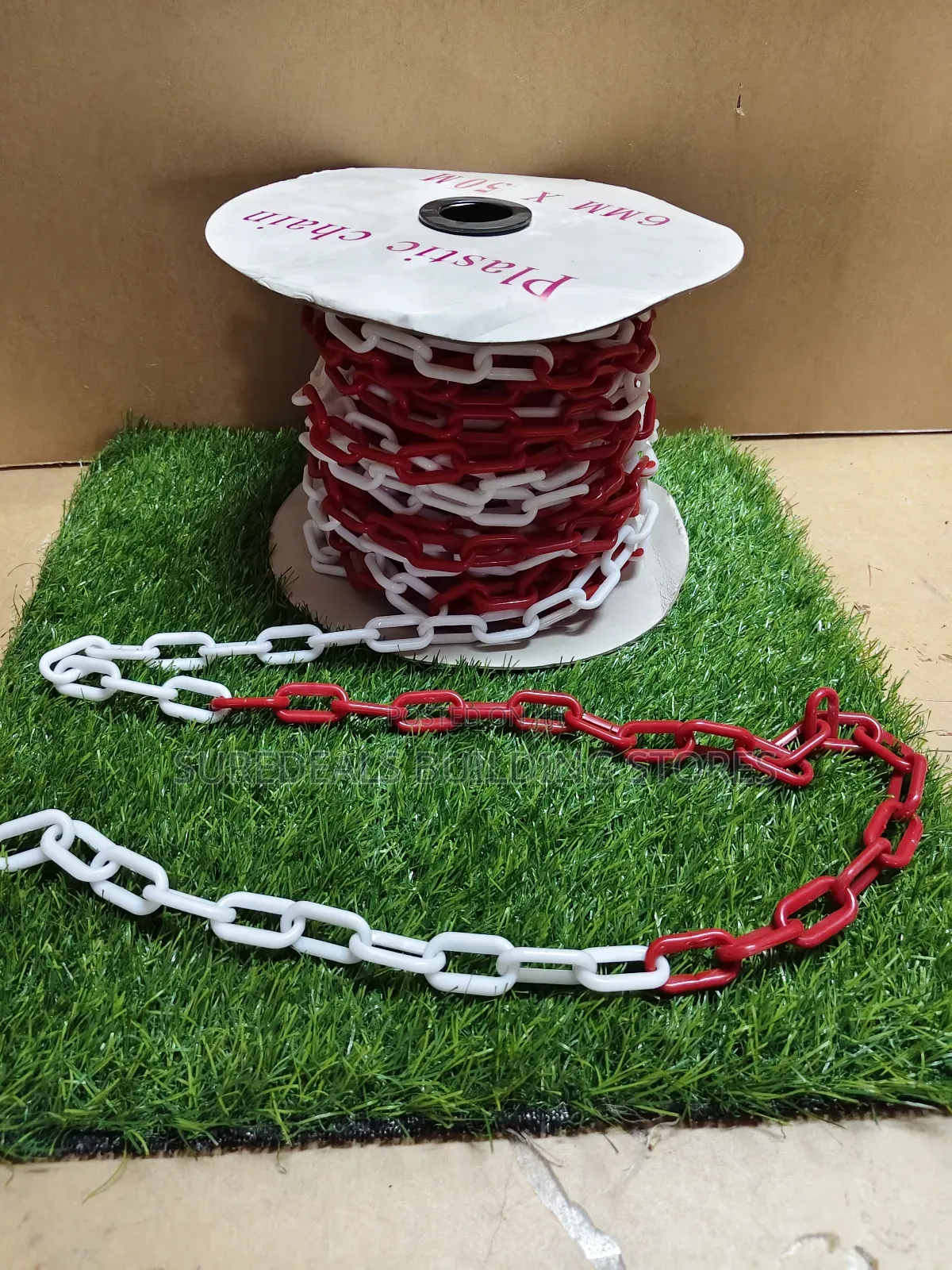 High Visibility Plastic Chain  6mm