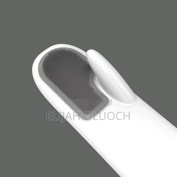 Reusable Silicon Wash Gloves - thumbnail 2