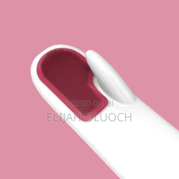 Reusable Silicon Wash Gloves - thumbnail 3