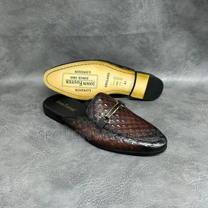 Original Half-shoes For Men Available In Sizes 39-44  + Free Delivery