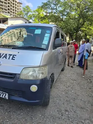 Toyota TownAce 2010 Silver
