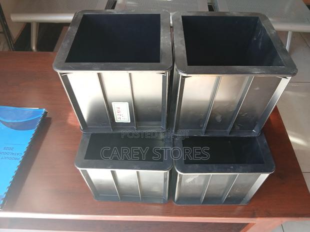 Plastic Concrete Moulds - thumbnail 3