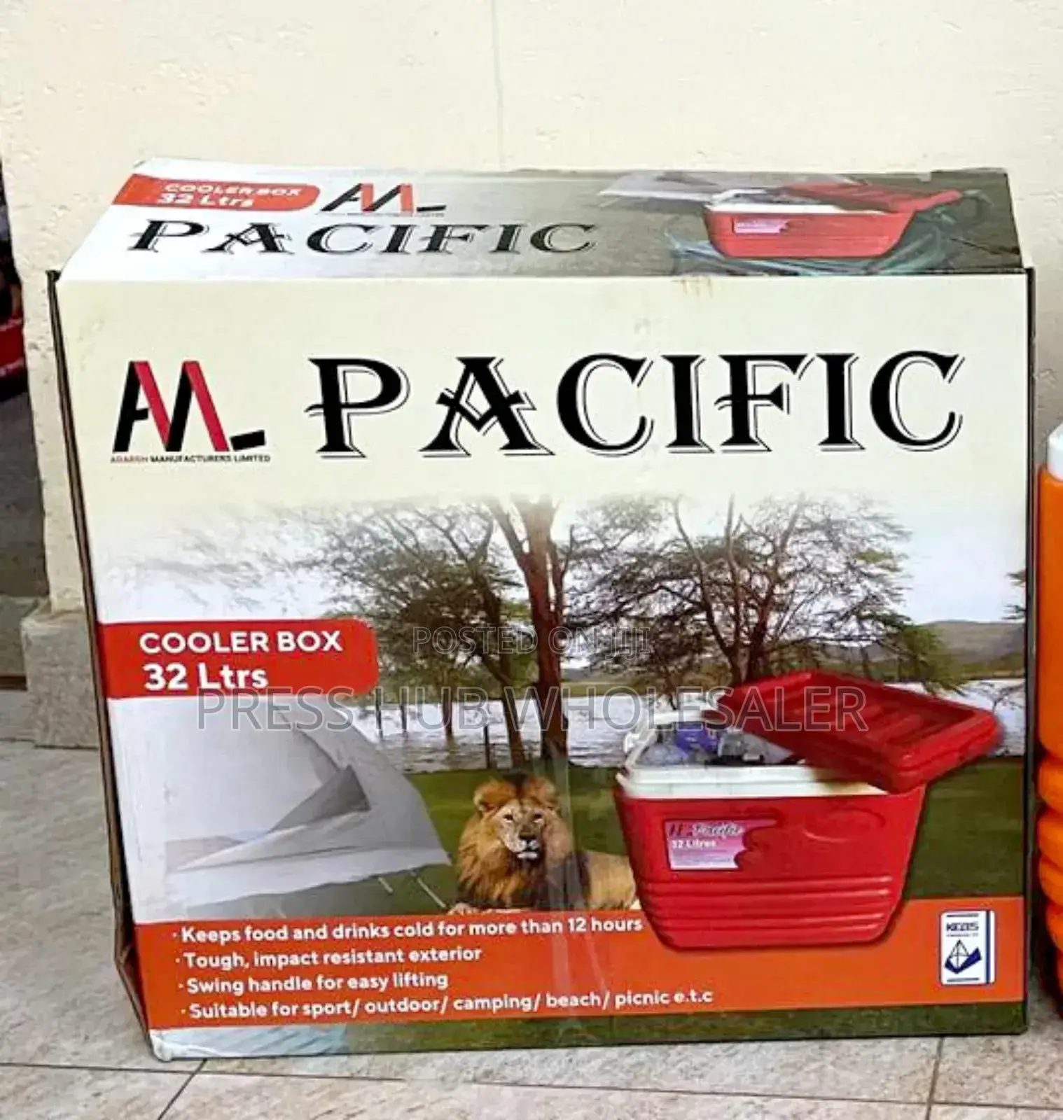 Pacific 32 Litres Cooler Box" ''