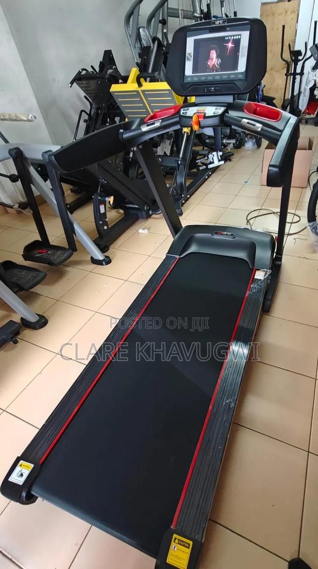 Merc V6 Treadmill - main view