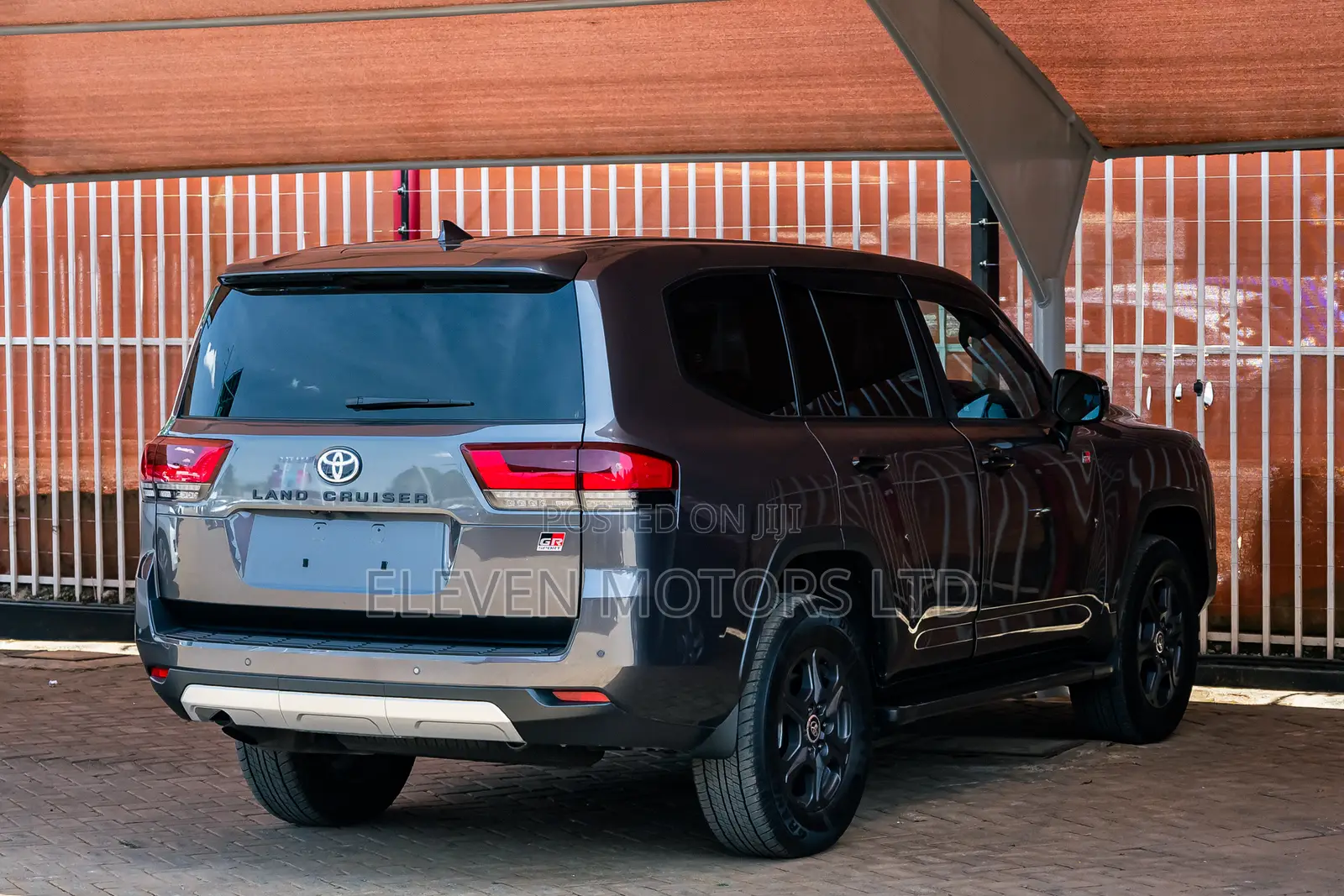 Toyota Land Cruiser Prado 2023 Black