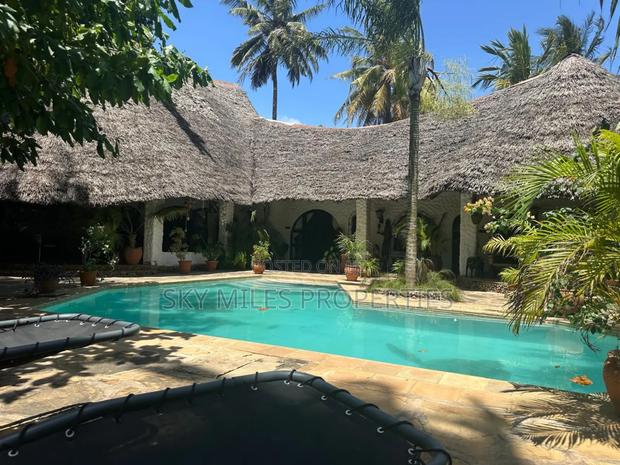 Furnished 3bdrm Villa in La-Marina, Mtwapa for sale - main view