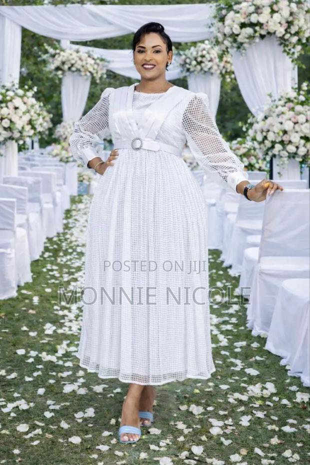 Elegant Black Dress - thumbnail 2