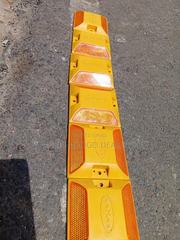 Reflective Plastic Road Studs - thumbnail 3