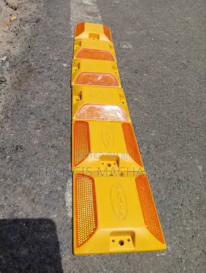 Road Stud / Road Maker Eye