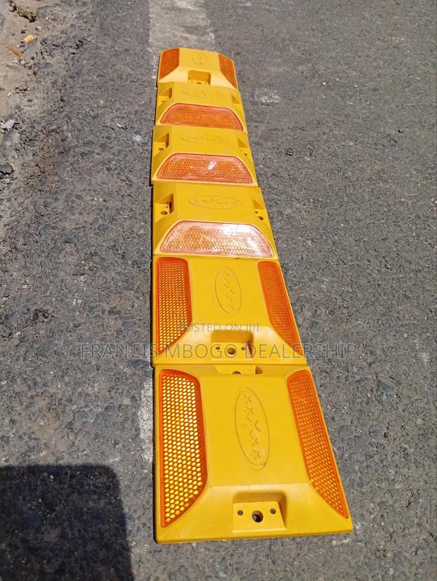 Road Stud / Road Maker Eye - main view