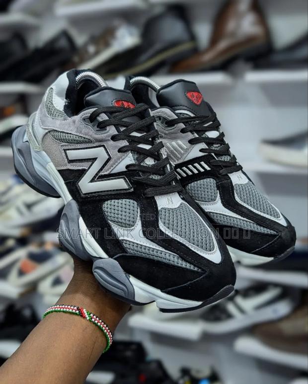 New Balance 9060 In Grey - thumbnail 2