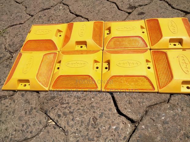 Raised Pavement Maker Road Stud - thumbnail 2