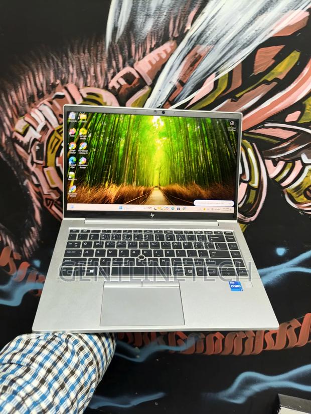 Laptop HP EliteBook 840 G8 8GB Intel Core i7 SSD 512GB - main view