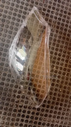 Headlens Vitz 2012