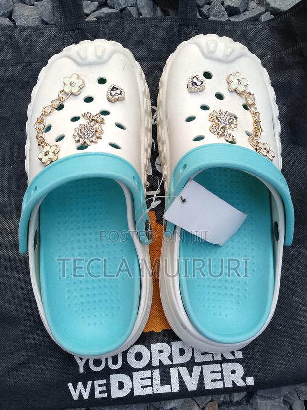 Good Quality Crocs - thumbnail 3