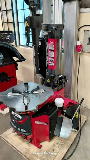 Heavu Duty Tyre/Wheel Tyre Remover/Changer Machine New Model.