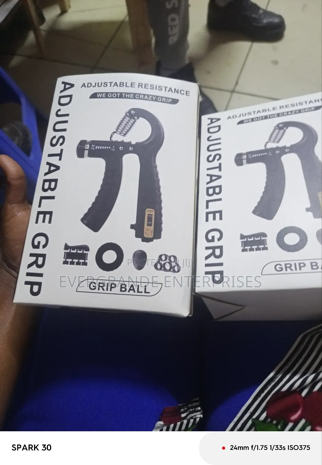 *Adjustable Hand Grip*