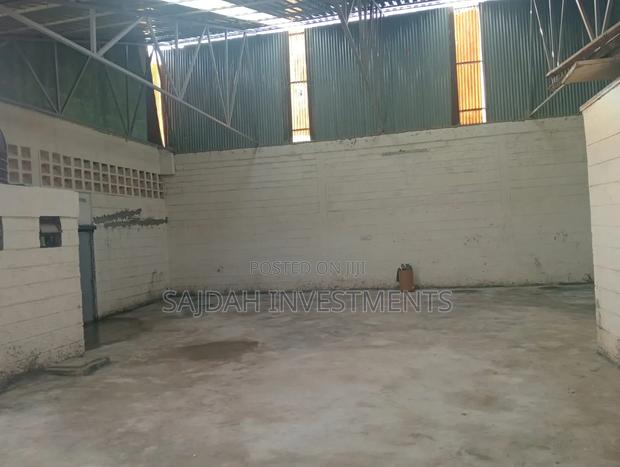 Commercial Warehouse - thumbnail 10