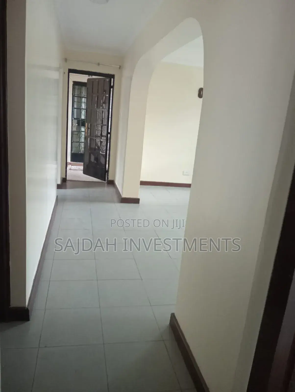 3bdrm Apartment in Second Ave, Parklands/Highridge for rent